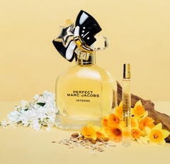 LACRADO - Perfect Intense Eau de Parfum - MARC JACOBS na internet