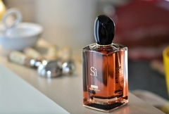 Giorgio Armani - Sí Intense New Eau de Parfum na internet