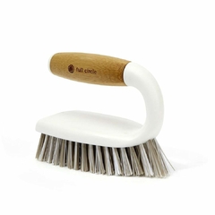 Cepillo de limpieza multi propósito con mango de madera bamboo Full Circle - comprar online