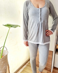 Pijama Cloe Gris talle L - comprar online