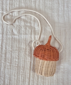 Bellota de Rattan importada