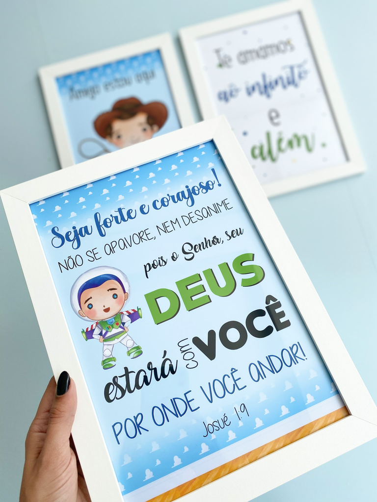 Kit com 3 Quadros Decorativos Toy Story - Ao Infinito e Além