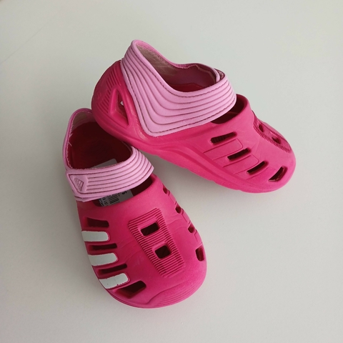 SANDALIAS ADIDAS DE GOMA T.20 (21 EUROPEO) ROSA CON ABROJOS en internet