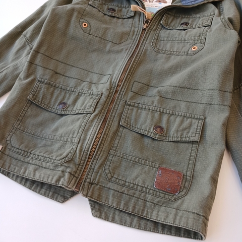 CAMPERA HUSH PUPPIES T.6 AÑOS GABARDINA VERDE - comprar online