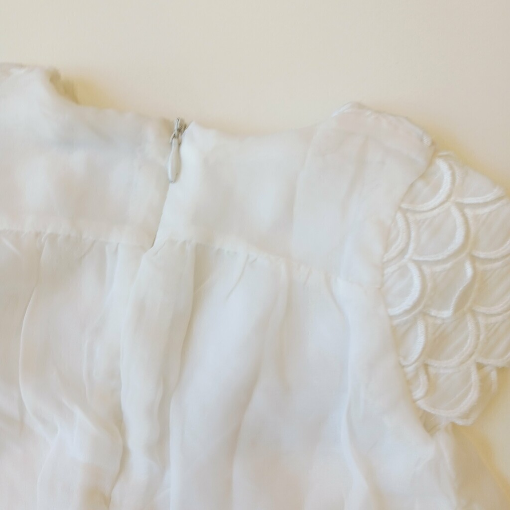 remera de gasa blanca