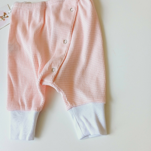 PANTALON CRAYON T. 6.-9 MESES BLANCO CUADROS ROSA NUEVO en internet