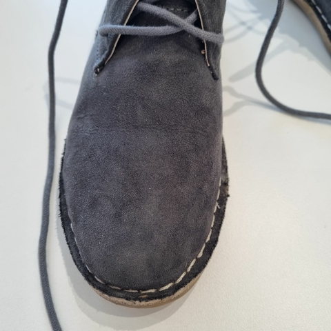 Zapatos N.31 gamuza gris SIN USO en internet