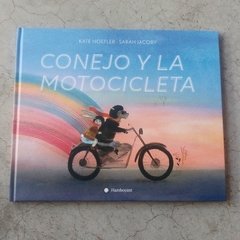 EL CONEJO Y LA MOTOCICLETA
