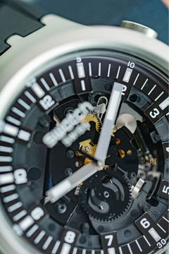 Reloj Swatch Dark Irony SB07S105