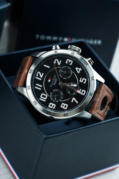Reloj Tommy Hilfiger para hombre de acero plateado 1791842 - Style Store