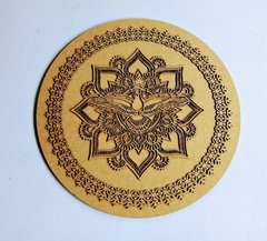 Quadro Mandala 60cm Espirito Santo com Moldura Provençal - comprar online