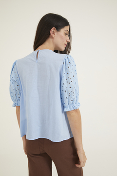 Blusa Coty en internet