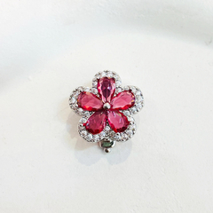 Berloque Charm Flor de zirconias prateada