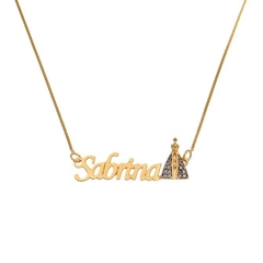 Colar de nome com Nossa Senhora Aparecida banhado a ouro 18kl - comprar online