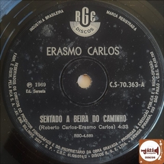 Erasmo Carlos - Sentado A Beira Do Caminho / Johnny Furacão (1969) - comprar online