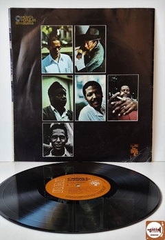 História da MPB - Elton Medeiros E O Samba De Morro (1971) - comprar online