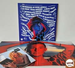 Letrux - Como Mulher Girafa (Noize Record / Com Revista Noize) - comprar online