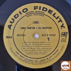Lionel Hampton And Orchestra - Lionel...Plays Drums, Vibes, Piano (1958 / MONO) - Jazz & Companhia Discos