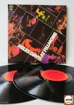 Miles Davis - At Fillmore (2xLPs / Imp. EUA / Capa Dupla / 1970)