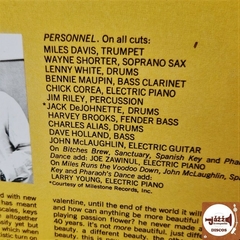 Miles Davis - Bitches Brew (Imp. EUA / 2xLPs / Capa dupla) na internet