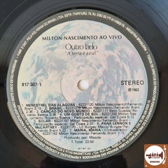 Milton Nascimento - Ao Vivo (Capa dupla / Com encarte) - Jazz & Companhia Discos
