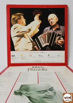 Orquestra de Câmara de Blumenau , Regente Norton Morozowicz - Encontro Jobim Piazzolla - comprar online