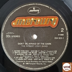 The Robert Cray Band - Don't Be Afraid Of The Dark na internet