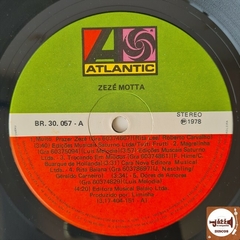Zezé Motta - Zezé Motta (Capa dupla / 1978) - Jazz & Companhia Discos