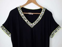 Remerón escote V plus size en internet