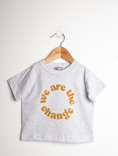 REMERA WE ARE THE CHANGE - comprar online