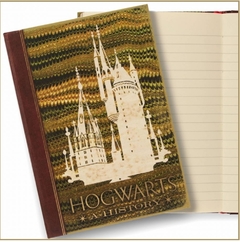 Caderno folhas pautadas MinaLima - Hogwarts A History