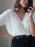 Imagem do Blusa Texturizada Tricot Decote V