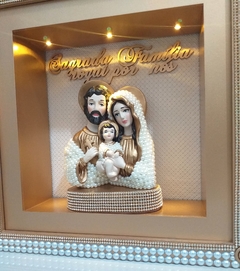 Nicho Iluminado Sagrada Família com imagem - Quadro Oratório - comprar online