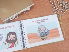 Bíblia Infantil Personalizada Com Nome Mandaluhz - Modelo 5 - loja online