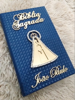 BÍBLIA DECORADA MATELASSE AZUL MARINHO - NOSSA SENHORA APARECIDA - CATÓLICA EDITORA PAULUS