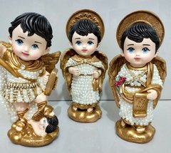 Arcanjos São Gabriel, São Miguel e São Rafael Baby com pérola - 20 cm - comprar online