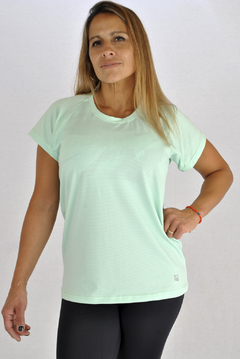 REMERA DEPORTIVA DRY FIT | MUJER - Latino Ropa Informal