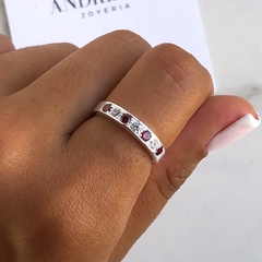 anillo medio sin fin con cubics blancos y rojos (cod an142)