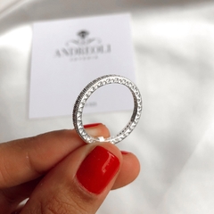 Anillo sin fin con corazones calados en laterales - comprar online