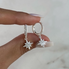 argollas con dije estrella con cubics (cod ar889)