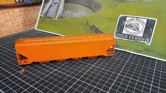A012 - Carcaça Vagao Hopper HPT / HFT - re-pintado laranja - Frateschi - Produto usado