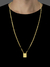 Escapulário piastrini com pingente personalizável banhado à ouro 18K, da marca Dezoitok Joias.
