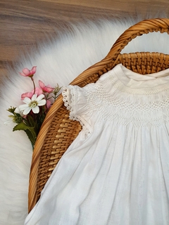 Vestido Batinha Casinha de abelha - Linho Branco - comprar online
