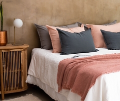 Dormitorio x6 para cama de 2metros- (2 almohadones lisos 1.00x0.60cm-2 lisos de 60x80cml y 2 rayados o lisos de 50x70cm) en internet