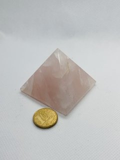 Pirâmide Quartzo Rosa - CristalMagia