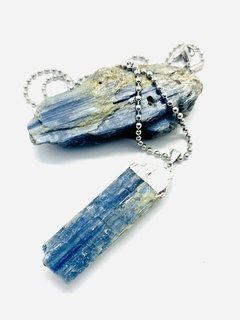 Pingente Cianita Azul e Pedras dos Chakras - loja online
