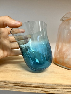 Vaso de vidrio azul - Teresa Garay - ID LB