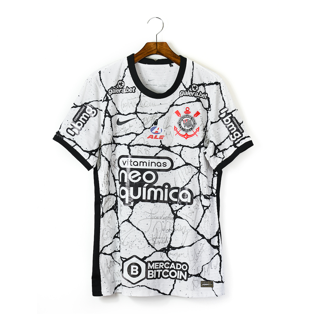 Nike apresenta segundo uniforme do Corinthians para a temporada 2022