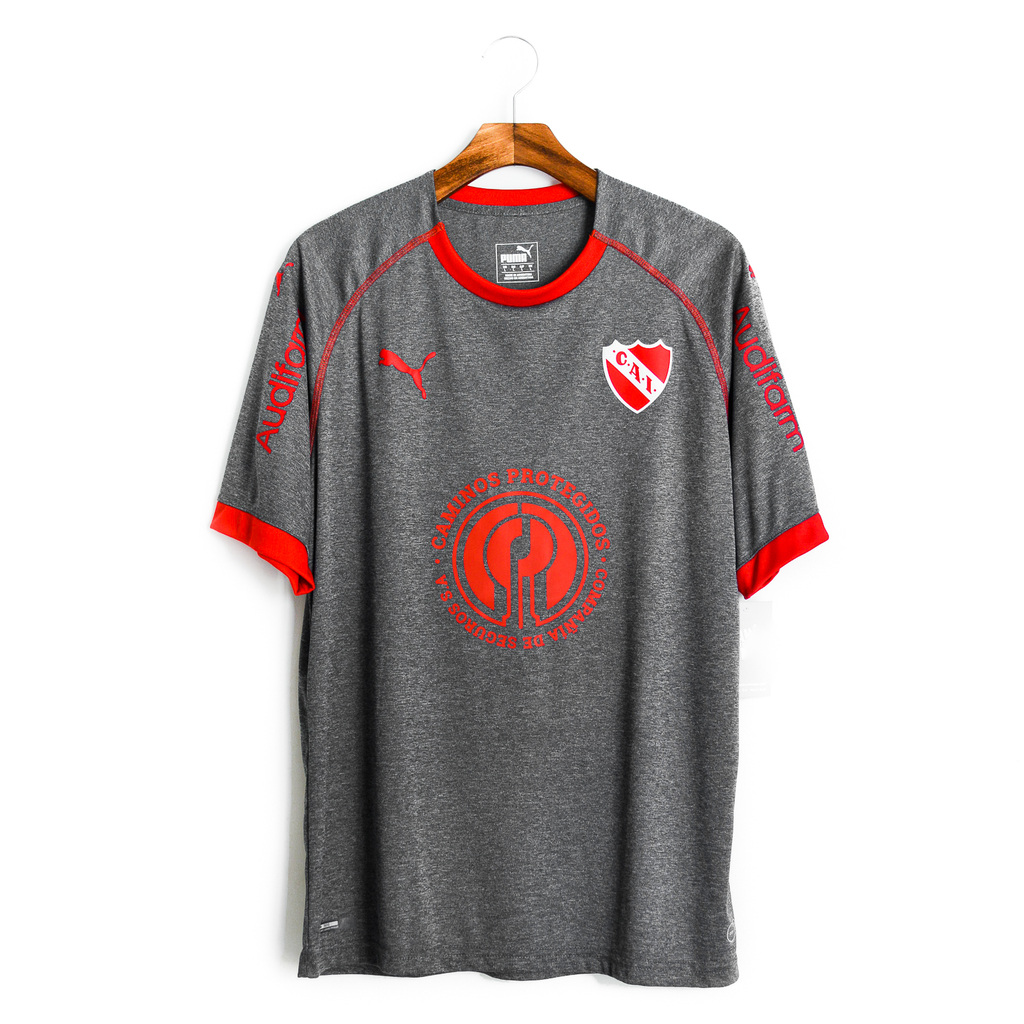 Football Fashion on X: Club Atlético Independiente 2018/19 PUMA Home and  Third Kits -  #Independiente #PUMA #PUMAFootball  #NewLevels #TodoRojo #ElÚnicoRey #SurugaBank  / X