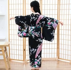 Imagem do Yukata Feminino Preto Com Estampa De Pavão - Tam Único